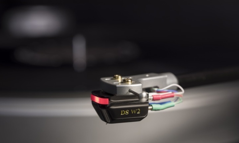 DS-W2: Phiên bản mới của dòng cartridge quang học từ DS Audio , giá bán gần 300 triệu đồng