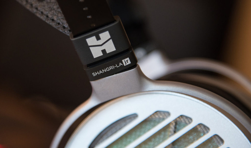 HiFiMan giới thiệu bộ đôi ampli & tai nghe Shangri-La Jr., giá 8.000 USD