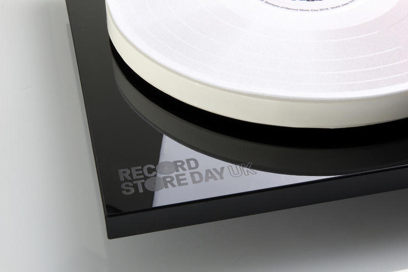 Rega giới thiệu mâm đĩa than Record Store Day 2018 phiên bản giới hạn