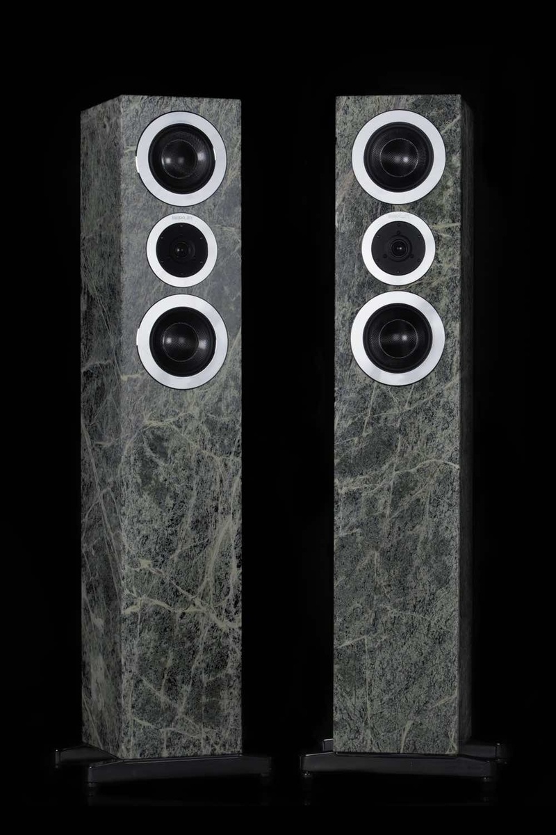 Saxum Canorus: Những đôi loa bằng đá cẩm thạch đến từ Thụy Sĩ