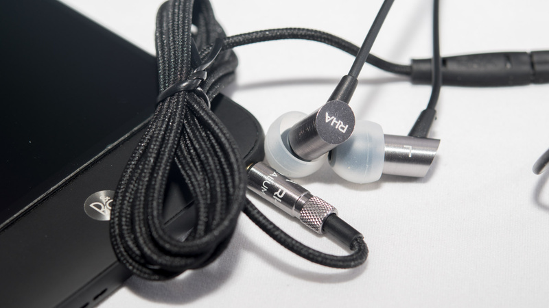 8 mẫu tai nghe in-ear tốt nhất dưới 50 USD mà bạn không nên bỏ qua