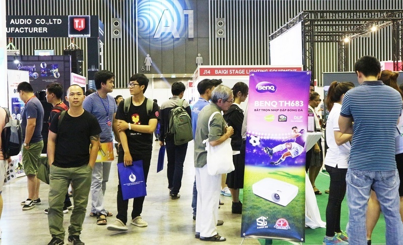 [QC] Khám phá triển lãm VIBA SHOW 2018 và VIETCON tại Hà Nội