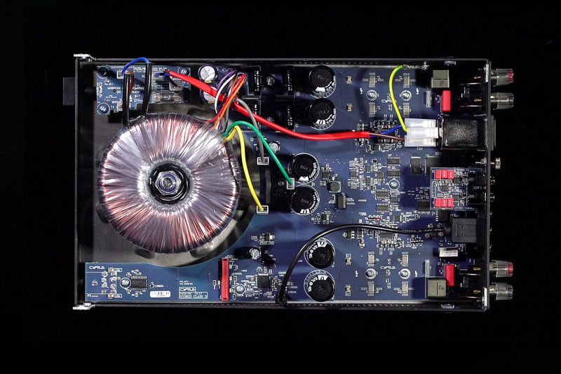 Cyrus ra mắt phiên bản kế nhiệm của amplifier One, tích hợp thêm DAC và aptX HD