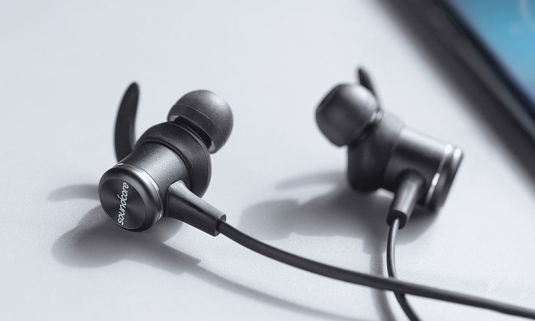 Anker trình làng dòng tai nghe không dây thể thao giá rẻ, hỗ trợ Bluetooth 5.0