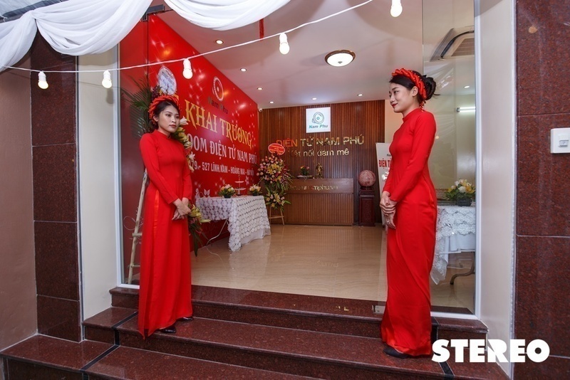 Điện tử Nam Phú tưng bừng khai trương showroom mới