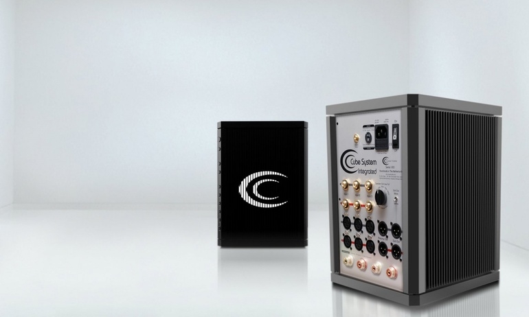 Crystal Cable giới thiệu ampli tích hợp CCI với thiết kế lạ mắt