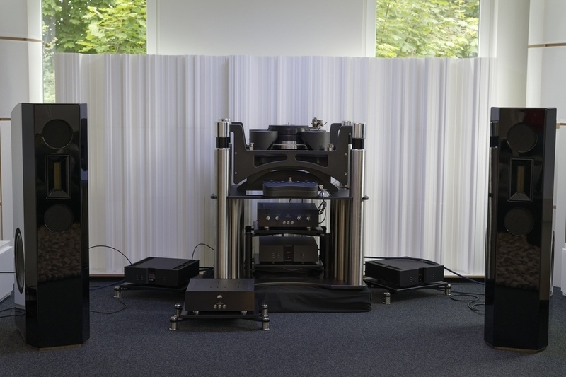 Soundspace Systems Aidoni: Hệ thống loa ultra hi-end cực khủng, giá gần 10 tỷ đồng, nặng 240kg mỗi chiếc
