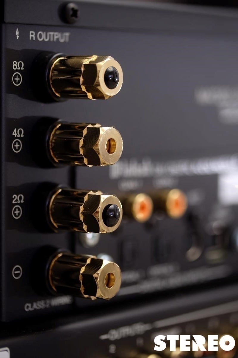 McIntosh Integrated Amplifier MA7200: Đem sức sống đến cho các hệ thống âm thanh 2 kênh cao cấp