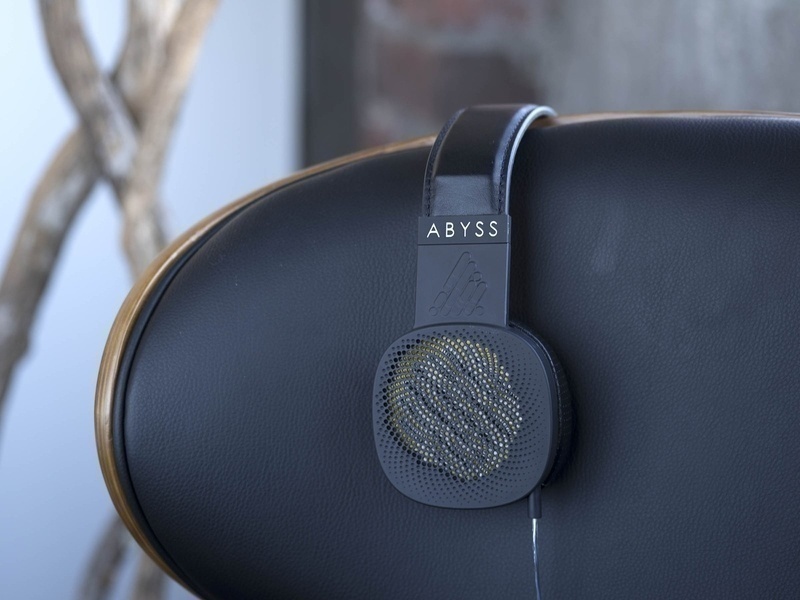 JPS Labs phát hành phiên bản mới của tai nghe cao cấp Abyss Diana