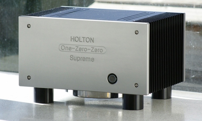 Ampli công suất Holton One-Zero-Zero Mini Supreme: Nhỏ nhắn, đầy sức mạnh