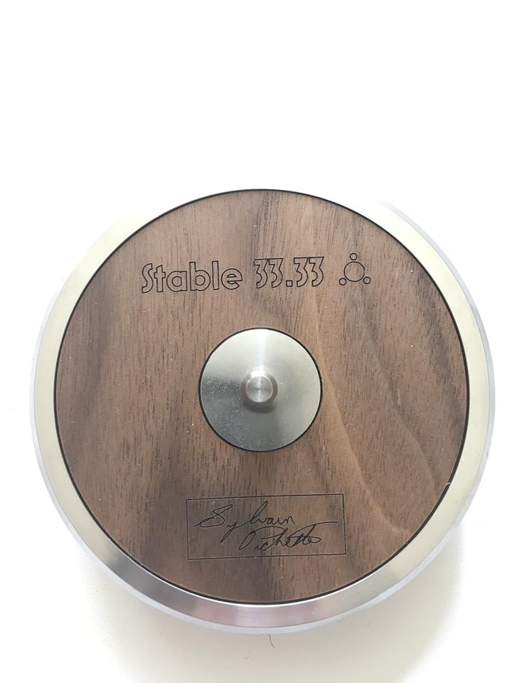 Stable 33.33 Transit Platter: Miếng kê chuyên dụng dành cho đĩa than