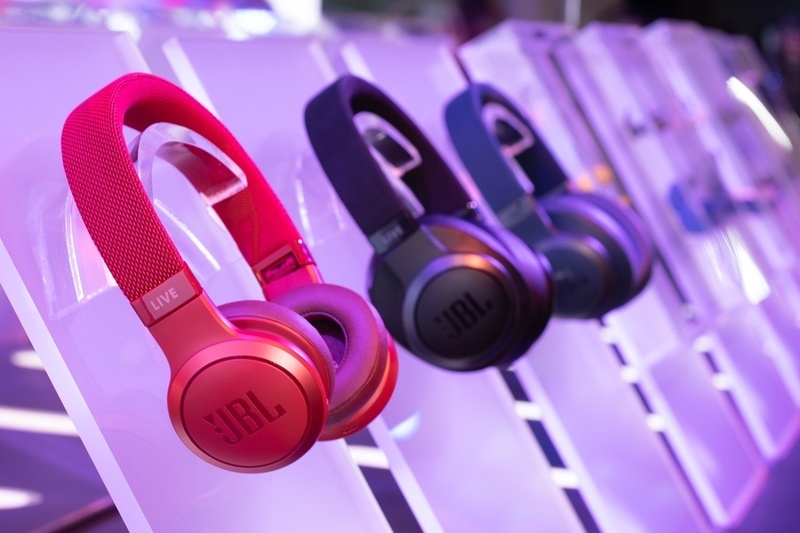 [CES 2019] JBL công bố dòng tai nghe Live Series, bao  gồm cả in-ear, on-ear và over-ear