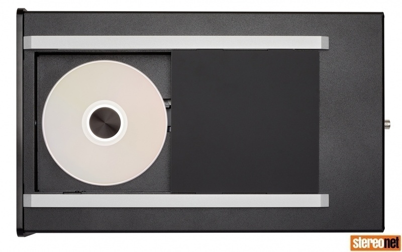 Exposure giới thiệu đầu phát XM CD Player