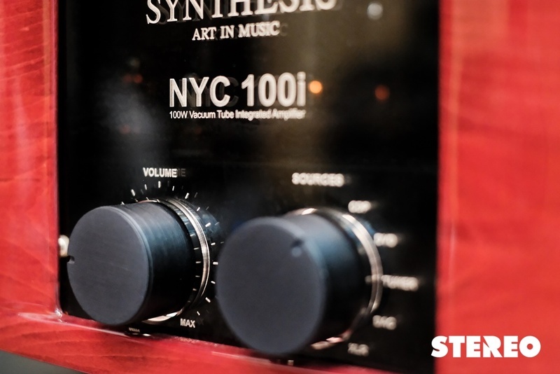 Synthesis NYC100i Duo Mono: Ampli đèn tích hợp hạng nặng