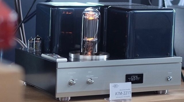 AirTight công bố ampli đèn ATM-2211 monoblock