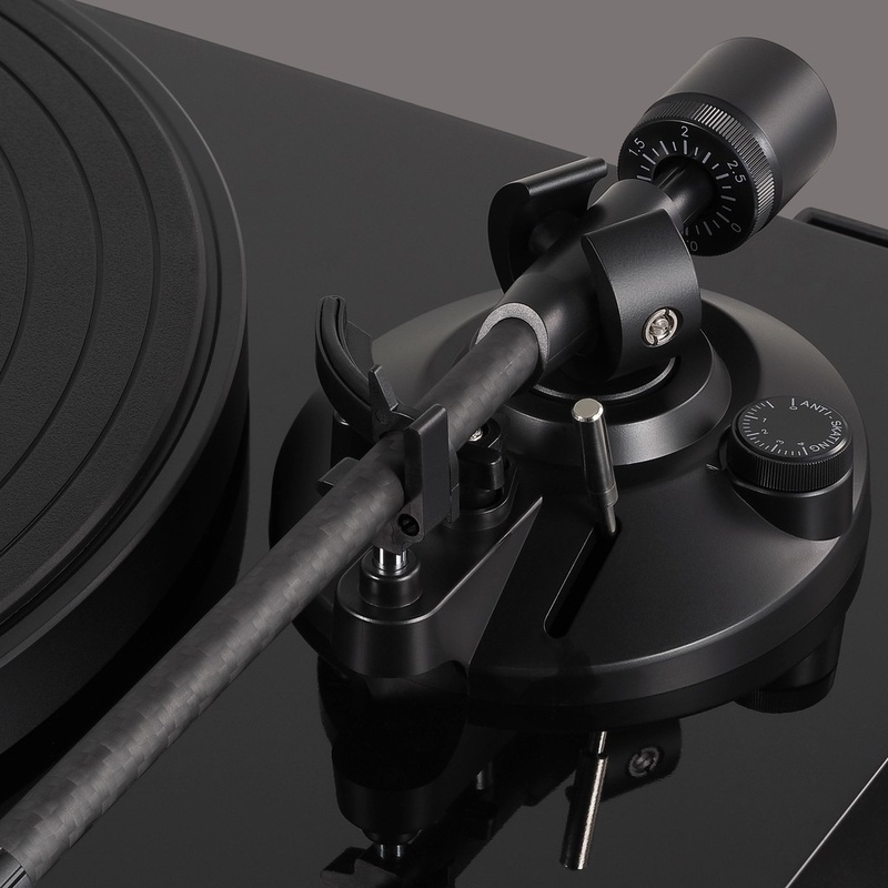 Audio-Technica AT-LPW50PB: Trọn bộ mâm đĩa, kim, cần & phono với giá cực hấp dẫn