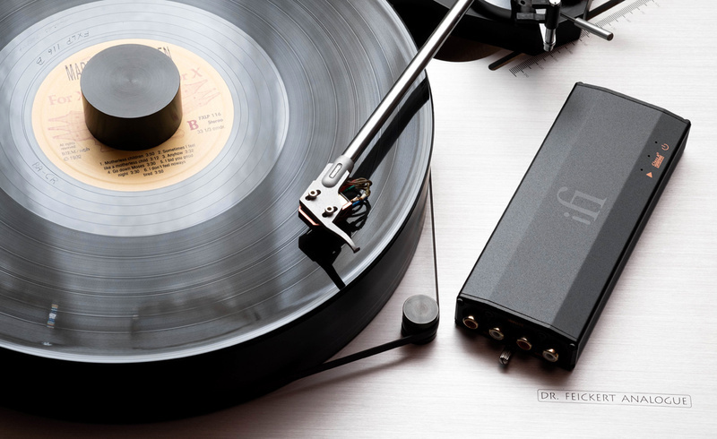 iFi iPhono3 Black Label: Phono preamp hi-end dành cho mọi cartridge và bản ghi