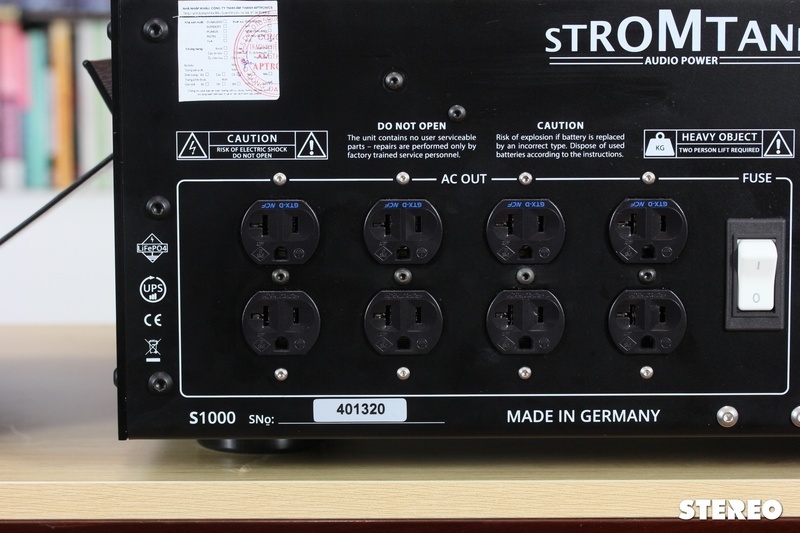 Cấp nguồn dùng pin Stromtank S1000