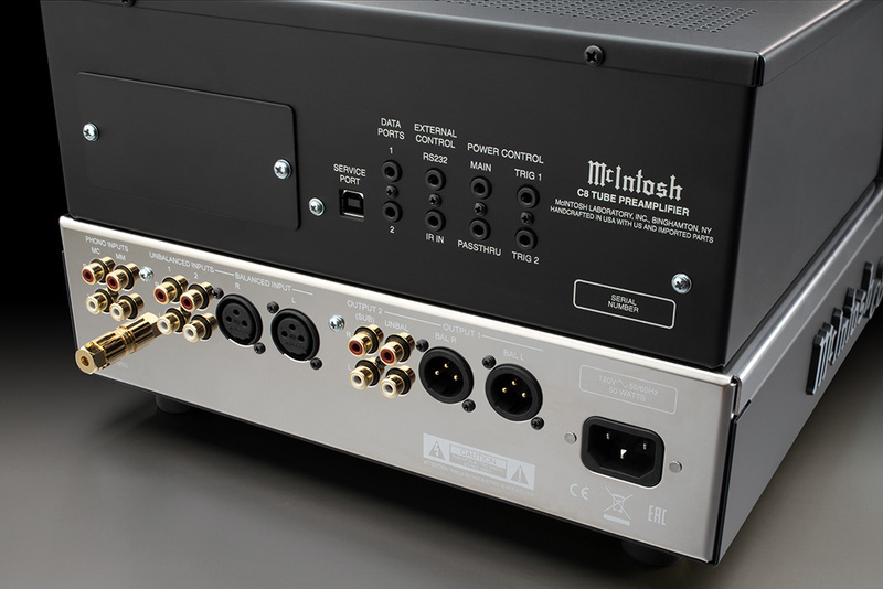 Poweramp MC830 và Preamp C8: Bộ đôi mới từ McIntosh dành cho không gian nghe nhạc cỡ trung và nhỏ