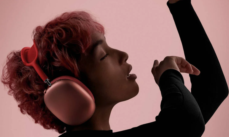 Apple chính thức ra mắt tai nghe over-ear không dây đầu tay