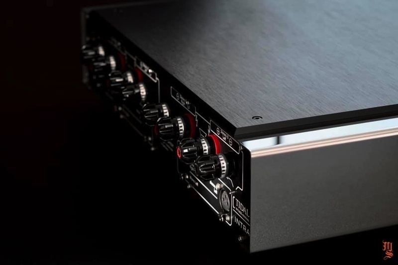 Tidal Audio hé lộ mẫu ampli công suất mới mang tên Intra