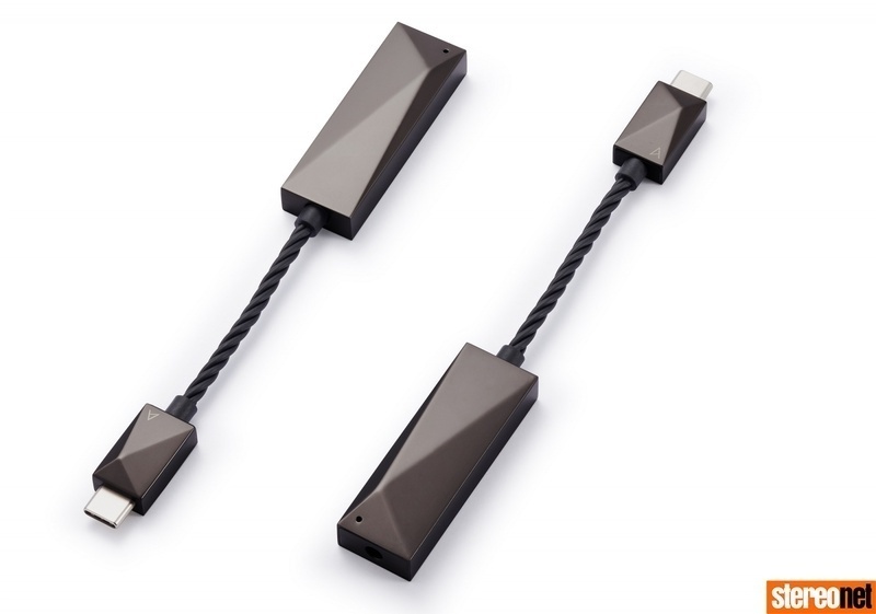 Astell & Kern trình làng AK USB-C Dual DAC Cable 