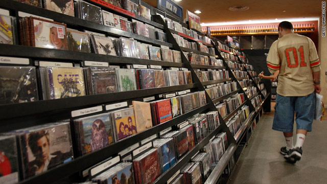 Vinyl thắng lớn trong năm 2020, CD tiếp tục tuột dốc