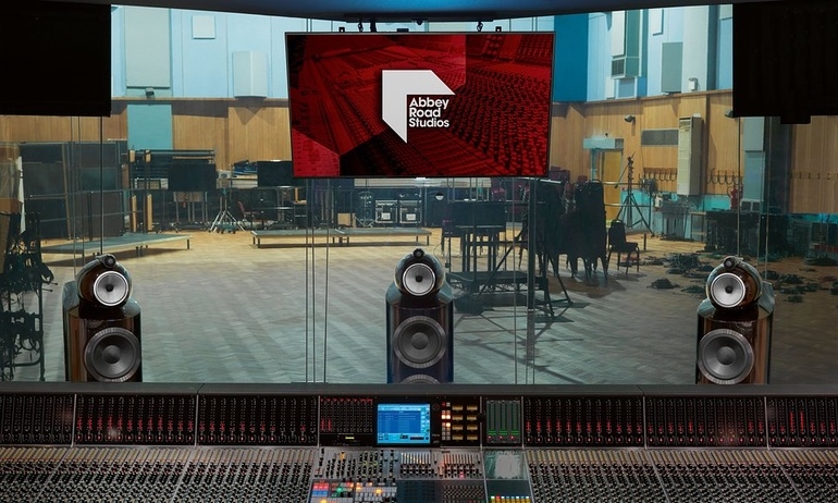 B&W và Abbey Road Studios mở rộng quan hệ hợp tác, tập trung vào mảng âm thanh xe hơi