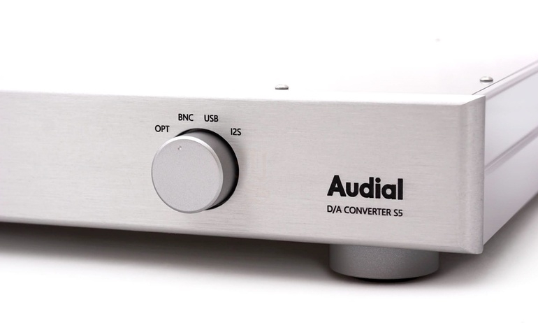 Audial đánh dấu 15 năm hoạt động với đầu giải mã S5 DAC