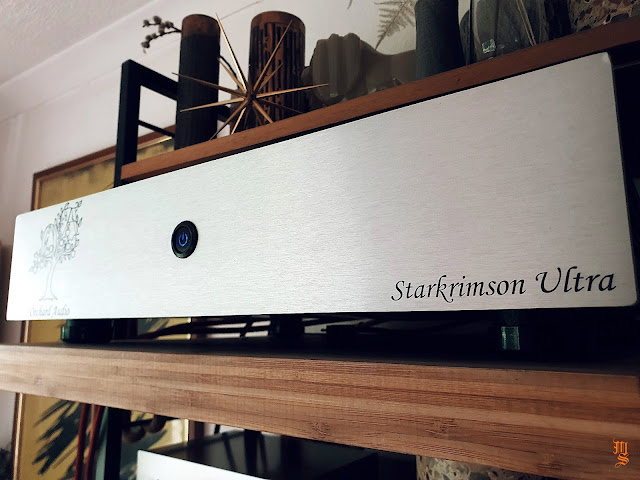 Orchard Audio hé lộ đầu phát nhạc số đa năng Starkrimson Streamer Ultra