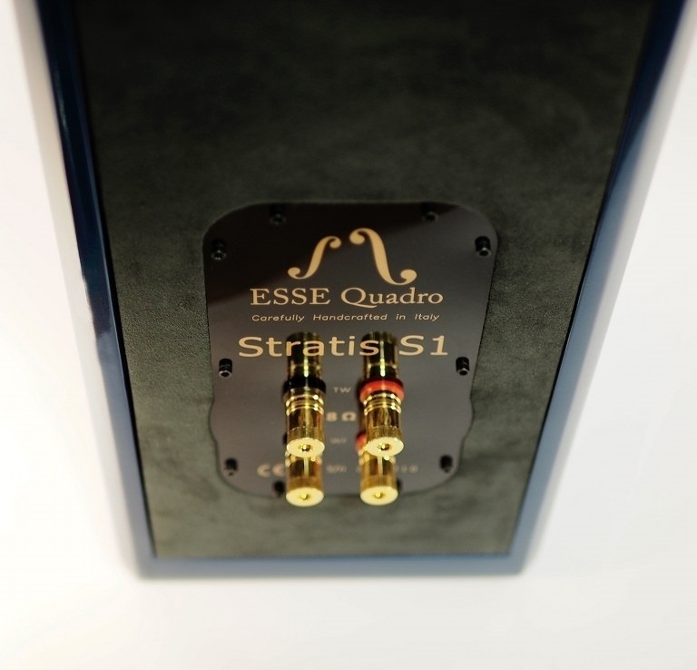 Stratis S1: Đôi bookshelf mở ra kỷ nguyên mới cho hãng loa Esse Quadro 