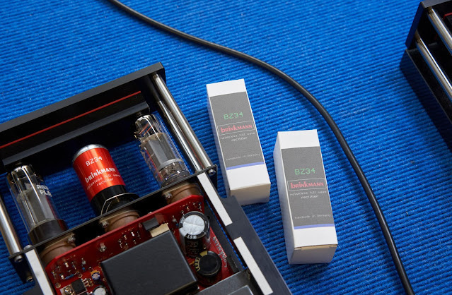 Brinkmann Audio hé lộ quá trình sản xuất bộ nguồn đèn RoNT III