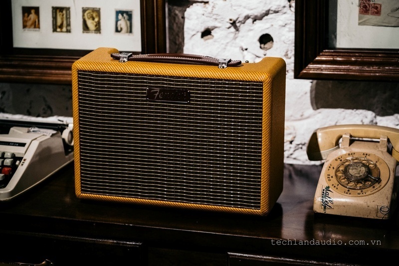 Fender Monterey Tweed: Chiếc loa di động mang phong cách cổ điển cho không gian hoài cổ