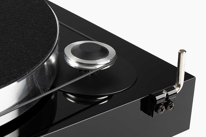 Pro-Ject giới thiệu mâm đĩa than X8 cùng bộ đôi phono preamp mới