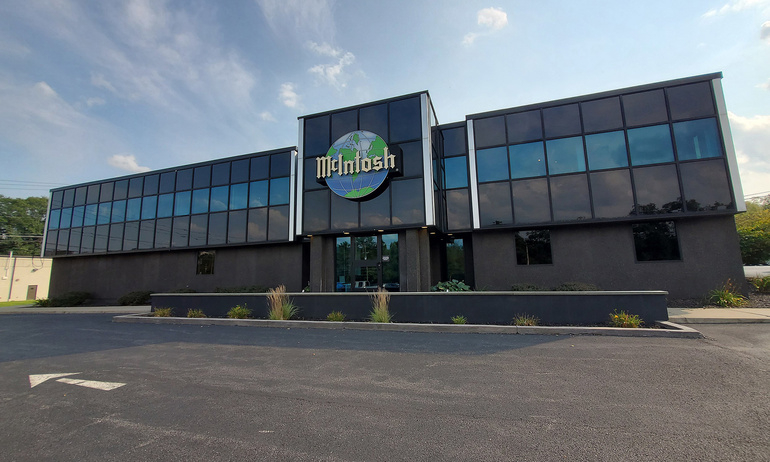 Highlander Partners hoàn tất thương vụ mua lại McIntosh Group