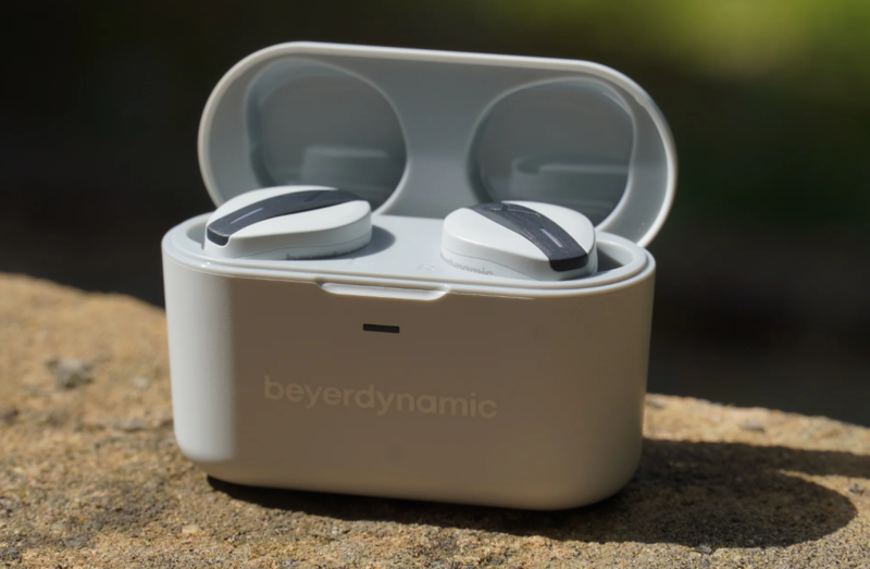Beyerdynamic tham gia thị trường tai nghe true-wireless với sản phẩm đầu tay Free Byrd