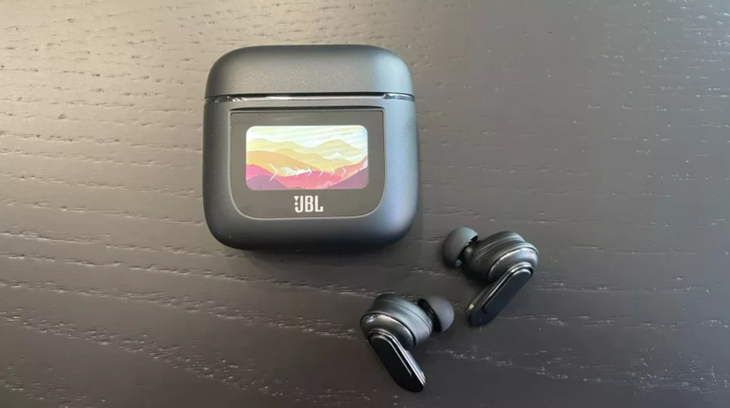 JBL mở bán Tour PRO 2: Tai nghe true wireless đầu tiên trên thế giới sử dụng hộp sạc thông minh