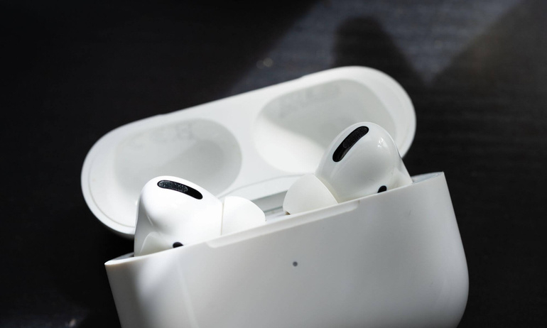 Apple công bố AirPods Pro 2:  Âm thanh hay hơn, cải tiến chống ồn, tăng thời lượng pin