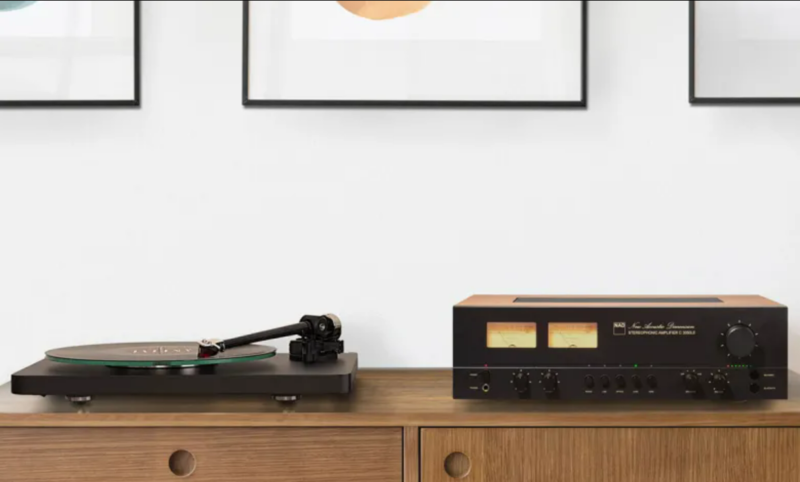 NAD kỷ niệm 50 thành lập công ty với ampli stereo phong cách hoài cổ C 3050 LE