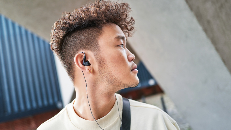 Sennheiser giới thiệu tai nghe in-ear cao cấp, giá “mềm” IE 200