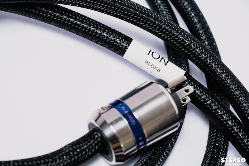 Trên tay dây nguồn & dây loa EnKlein Wireworks ION Series: “Liều thuốc bổ” dành cho dàn máy hi-end